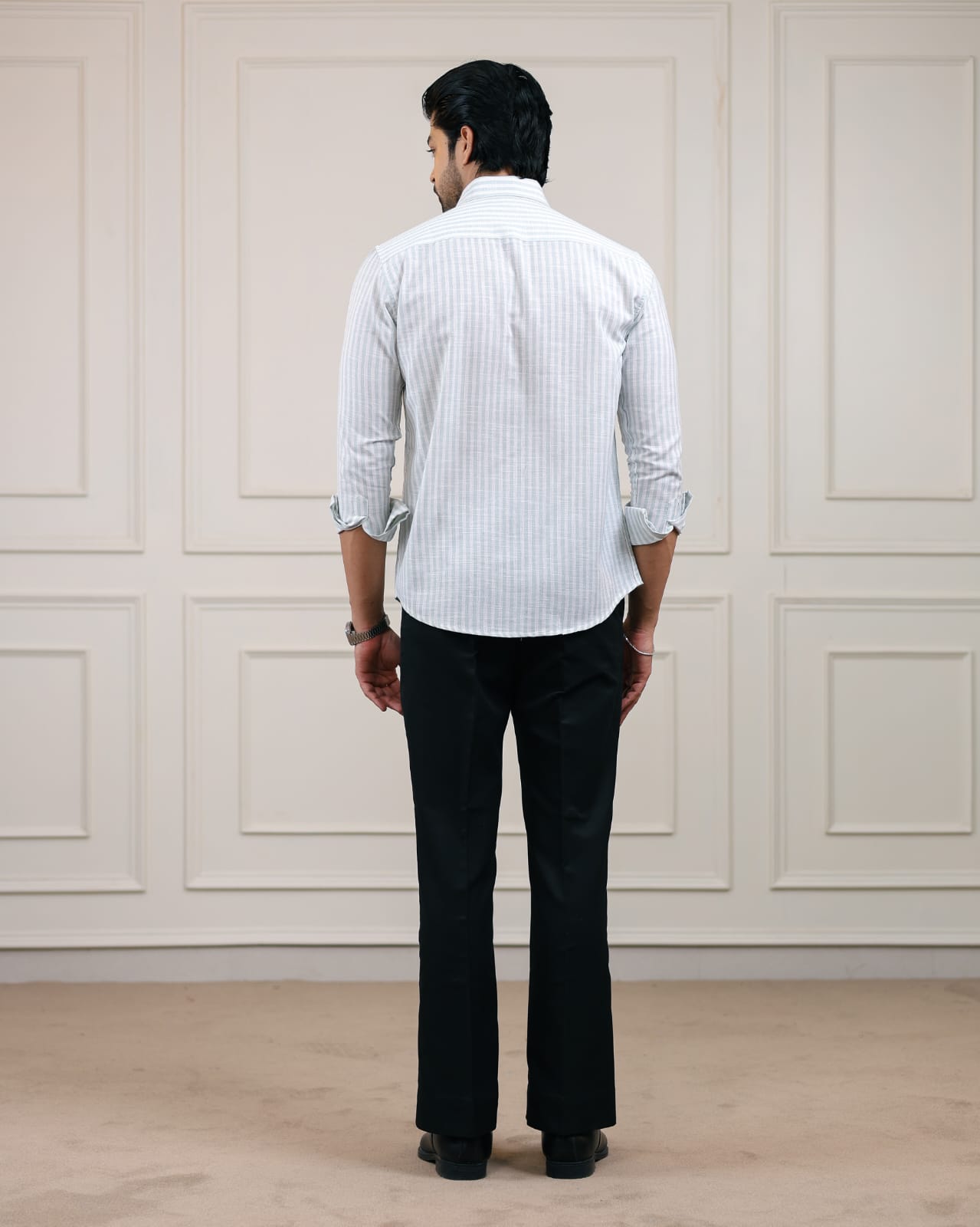 Elegant white striped full-sleeve shirt